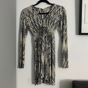 Long sleeved vintage dress size small